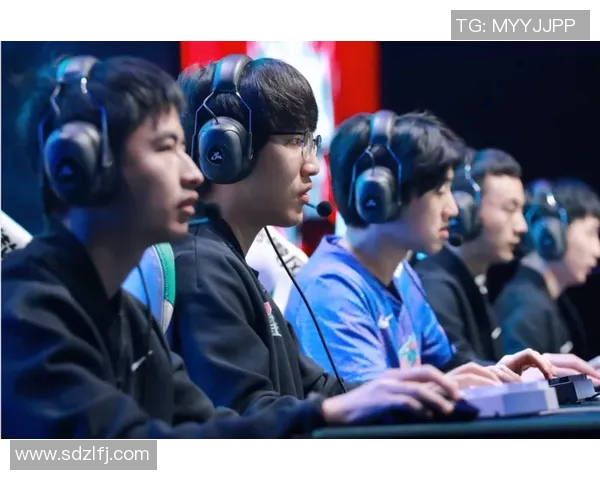 s15电竞总决赛和平精英技术榜单出炉LNG战队强势领跑前十名 s15电竞总决赛和平精英技术榜单出炉LNG战队强势领跑前十名