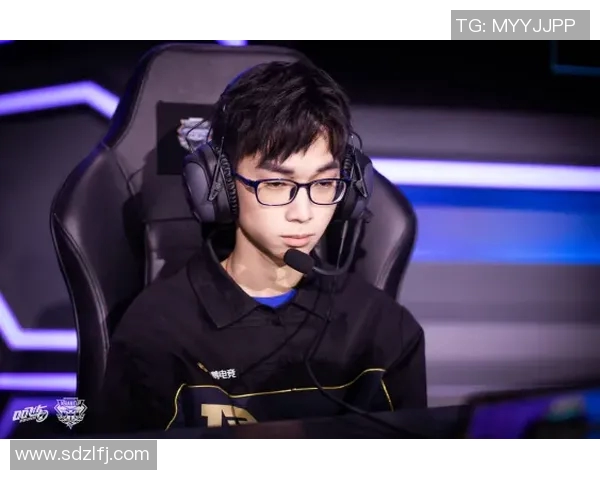 电竞比分冠军杯积分榜LNG战队以81分稳居榜首展现强劲实力